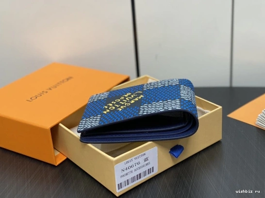 WIS MULTIPLE WALLET-11.5*9*1.5cm LOUIS VUITTON 1004